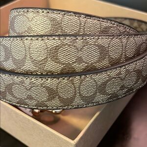 Coach Signature Pattern Dog Leash - Beige and Brown